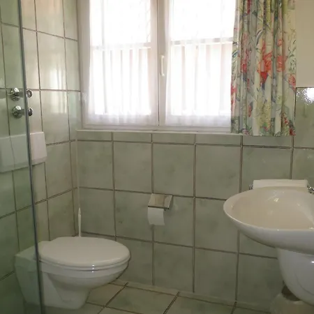 Gaestehaus Frohe Aussicht بيت ضيافة كريسبرون ام بوندنس