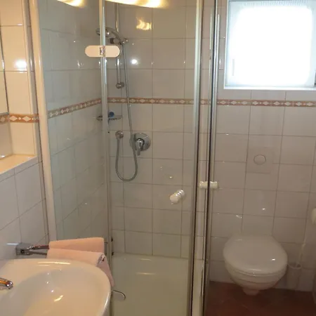 Gaestehaus Frohe Aussicht بيت ضيافة كريسبرون ام بوندنس