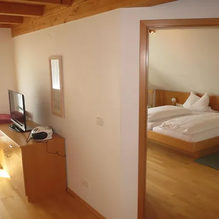 Gaestehaus Frohe Aussicht بيت ضيافة كريسبرون ام بوندنس