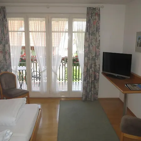 Gaestehaus Frohe Aussicht Guest house *