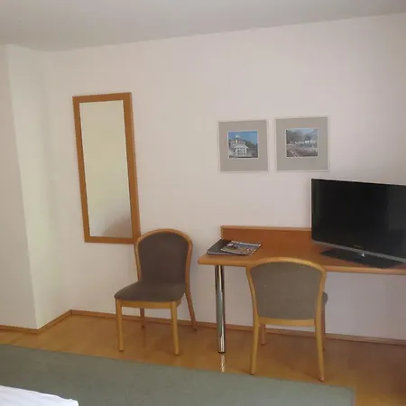 Gaestehaus Frohe Aussicht بيت ضيافة كريسبرون ام بوندنس